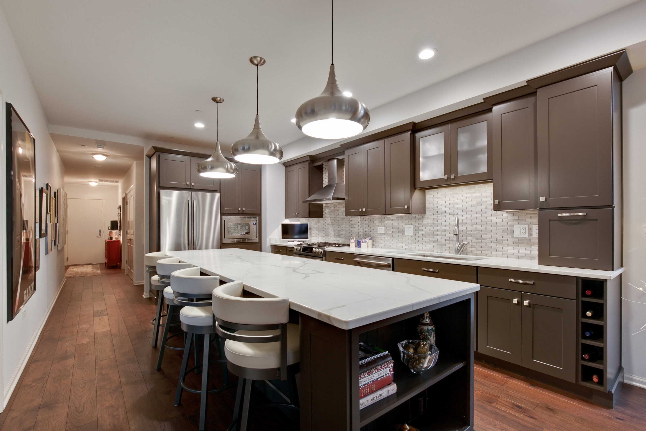 Calacatta Classique Countertops in Park Ridge