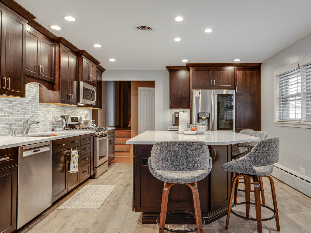 How to Pair Countertops with Kitchen and Bathroom Designs