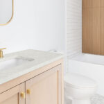 calacatta-fioressa-bathroom-0974-alt-01