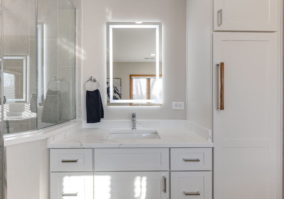Calacatta Mystic Quartz Bathroom Countertops